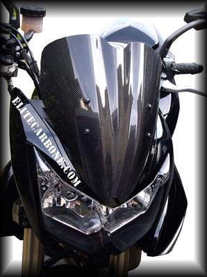 Saute vent / Bulle pour Moto - (KAWASAKI Z1000 2007 à ++) (Triple Galbe) Finition CARBONE (Réf:17A)