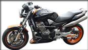 Pare-Carter Moto - HONDA Hornet 900 CB (2002 à ++) (Alternateur: Gauche) (Finition CARBONE) (Réf:23)